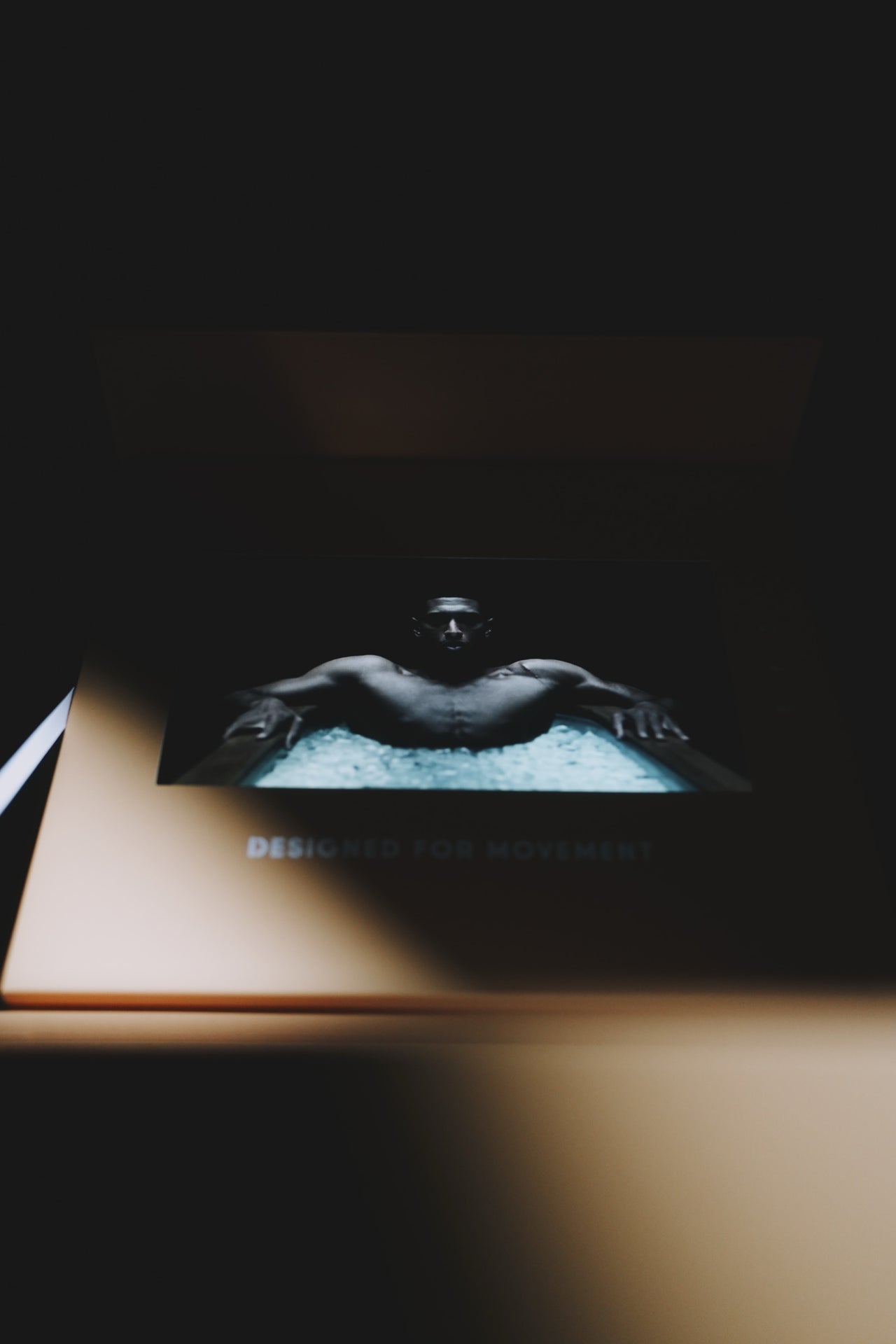 The print of Jude Bellingham inside the lid of the box